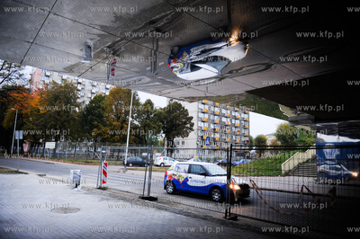 Gdansk. Ul. Szopy. Instalacja autorstwa Freda Hatta...