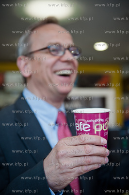 Gdansk. Nowo otwarta stacja benzynowa grupy Lotos....