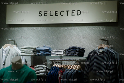 Gdynia. CH Riviera. Otwarcie salonu multibrandu Van...