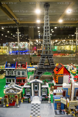 Gdansk. PGE Arena. Najwieksza w Polsce wystawa  budowli
z...