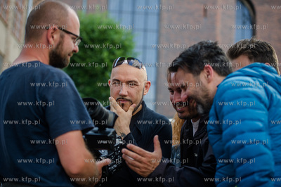 Gdansk. Formacja Niezywych Schabuff kreci w Gdansku...