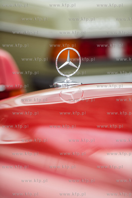 Gdansk. Targ Weglowy. XV Zlot Zabytkowych Mercedesow.
28.05.2016...