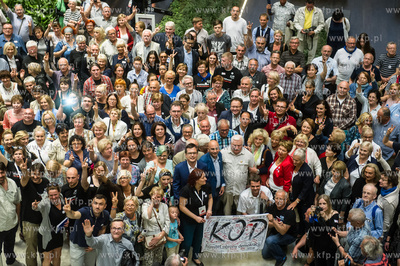 Gdansk. Europejskie Centrum Solidarnosci. Spotkanie...