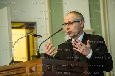 Gdansk. Nowy Ratusz. XXXII Sesja Rady Miasta Gdanska....