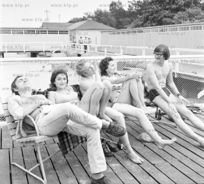 Relaks na molo przy starych lazienkach w Gdansku Brzeznie....