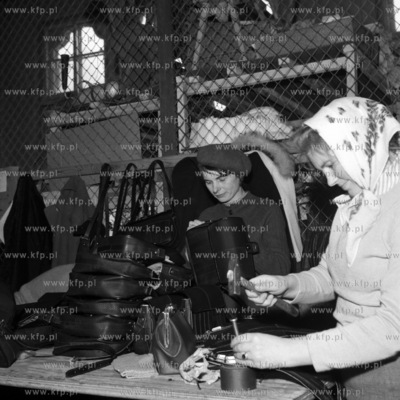 Spóldzielnia Pracy Przemysłu Artystycznego  Plastyk...