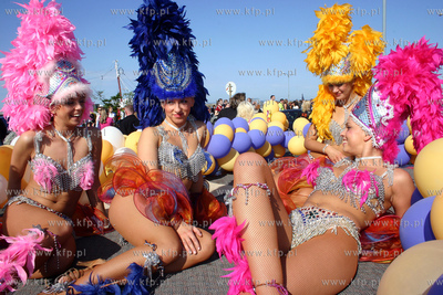 Skwer Kosciuszki Gdynia. Tancerki z zespolu X-Ray z...