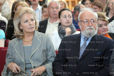 XIII Festiwal Gwiazd w Gdansku. Dwor Artusa - rozdanie...