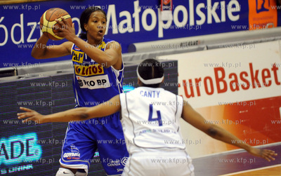 Krakow.
Ekstraklasa koszykarek
Wisla Can-Pack - Lotos...