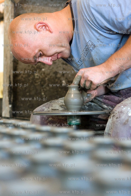 Chmielno. Muzeum Ceramiki Kaszubskiej Neclow. Nz. Karol...