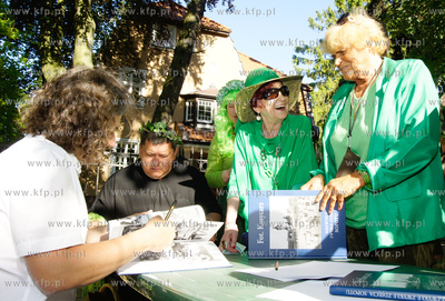 Sopot. Swieto ul. Kasprowicza podczas ktorej odbyla...