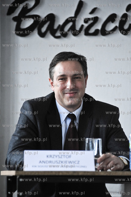 Debata z kandytadami na prezydenta miasta Gdansk w...