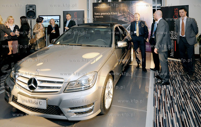 Mercedes - Nowa Klasa C. Stoisko  Autoryzowanego Dealera...