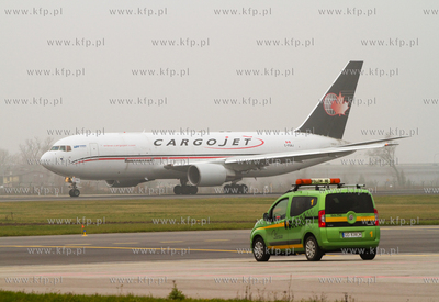 Na gdanskie lotnisko przylecial Boeing 767-200 ER Freighter...