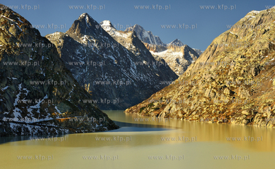 Szwajcaria, Grimselsee, Berno. Jesienne Alpy w okolicy...