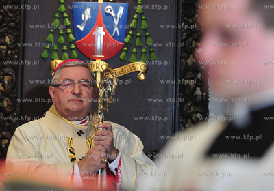 Oliwa. Katedra Oliwska. Msza sw. Wieczerzy Panskiej...