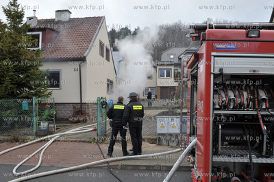 Sopot. Ulica Malopolska 54. Niegrozny pozar wybuchl...