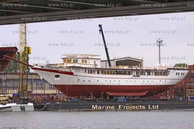 Transport kadluba do portu wewnetrzego w Gdansku szkolnego...