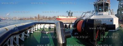 SD Tempest, holownik typu RotorTug z trzema pędnikami...