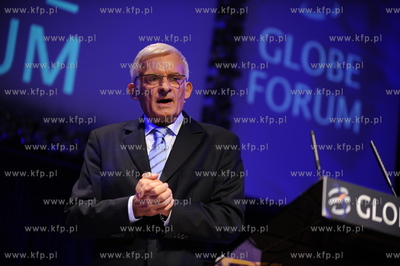 Gdansk, GLOBE FORUM 2009. Nz Jerzy Buzek - przewodniczacy...
