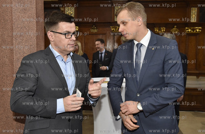 Gdańsk, Dwór Artusa. Noworoczna lampka szampana,...