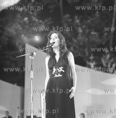Irena Jarocka na festiwalu piosenki w Sopocie. 08.73...