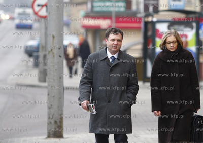 Sopocka prokuratura ma przedstawic osiem zarzutow,...