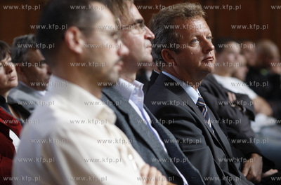 Gdansk. Dwor Artusa. Konferencja poswiecona 145-leciu...