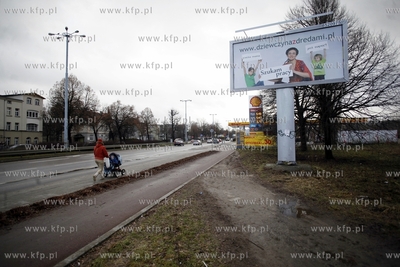 Gdansk. Billbord Dziewczyny z Dredami, ktora szuka...