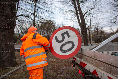 Demontaż znaków ograniczających prędkość do 50...