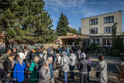 Wybory parlamentarne w Gdańsku. Komisja wyborcza 102...