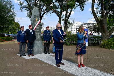 Zaspa, ul. Pilotów 3. 50. urodziny osiedla Zaspa....