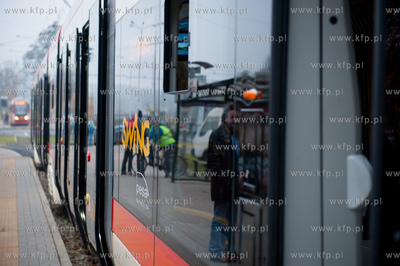 Gdansk. Przystanek tramwajowy przy ul. Dlugie Ogrody....