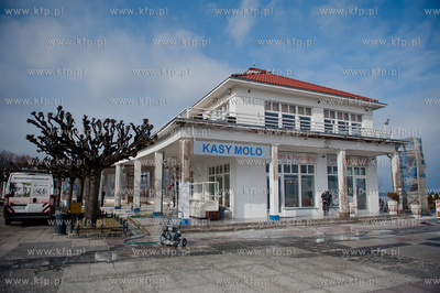 Sopot. Remont generalny arkad przy molo. 
20.03.2012
fot....