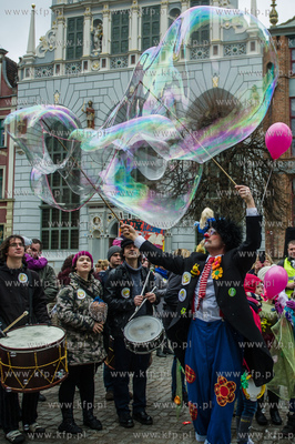 Gdansk. Wspolny przemarsz pod haslem Radoscia powitaj...