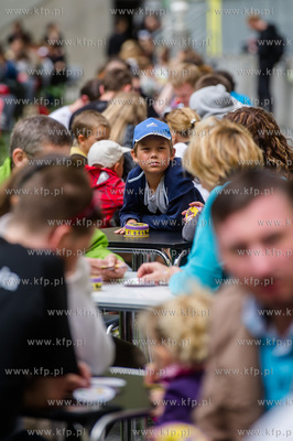 Gdansk. Stadion PGE Arena. Bicie rekordu Polski w jednoczesnej...