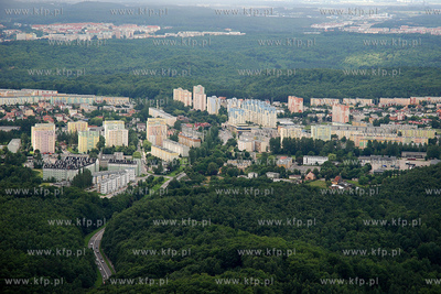 Gdynia z lotu ptaka. Nz. Osiedle Witomino z kompleksem...