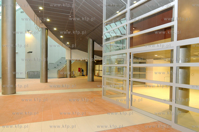 Trwaja prace wykonczeniowe Hali Sportowo - Widowiskowej...