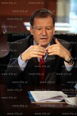 Sopot - Dworek Sierakowskich. Konferencja prasowa ruchu...