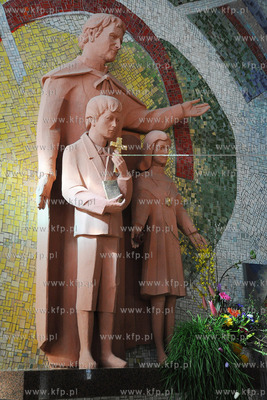 Kosciol parafialny NMP Wspomozenia Wiernych w Rumi,...