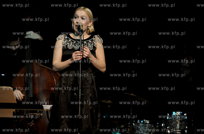 Filharmonia Baltycka - Gdansk. Koncert Aga Zaryan spiewa...