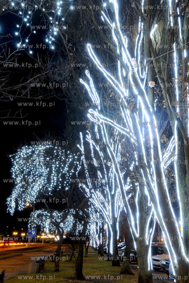 Iluminacje swietlne na Skwerze Kosciuszki w Gdyni....