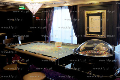 Do Portu w Gdyni przyplynal wycieczkowiec Marina. Marina...