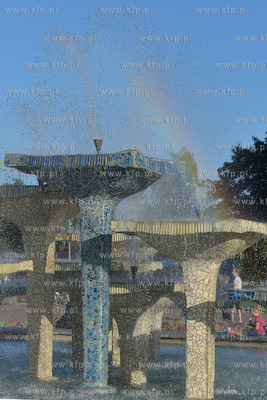 Odnowiona fontana na Skwerze Kosciuszki w Gdyni.
24.08.2013
Fot....