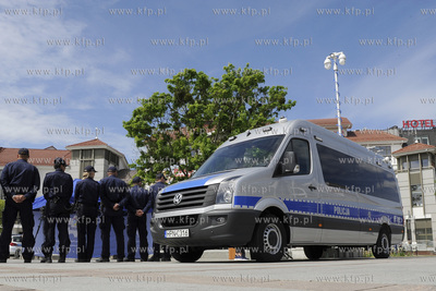Sopot. Plac Przyjaciół Sopotu. Uroczystość przekazania...