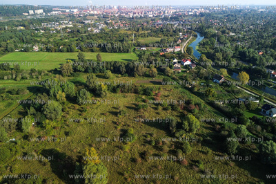 Teren zielony pomiędzy ulicą Równą a Przybrzeżną...