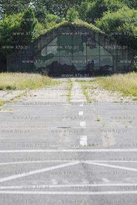 Jednostka wojskowa w Redzikowie, k. Slupska. Tutaj...