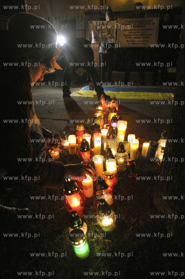Pokojowa manifestacja przed konsulatem Ukrainy na ul....