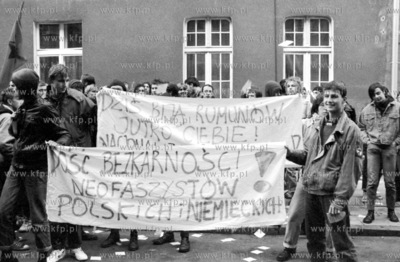 Kontrmanifestacja anarchistow przeciwko manifestacji...