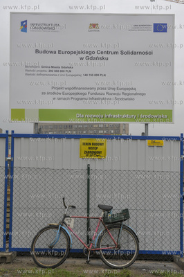 Tereny byłej Stoczni Gdańskiej. . Budowa Europejskiego...